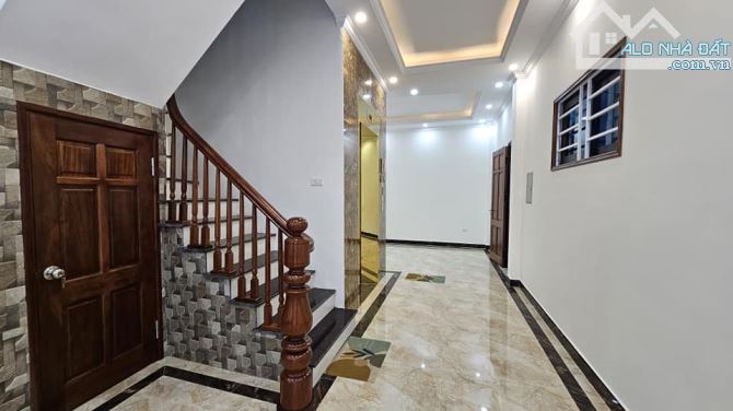 🏡 Nhà  54m2 xây mới  5T ,có Thang máy,Lô góc 2 mặt thoáng mặt phố Đa sỹ - Kiến Hưng