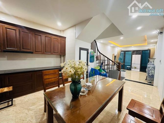 Bán Nhà Cát Quế Gần Trục Chính Đường 422. 42m2*4Tầng. Ngõ nông 30m ra ôtô ngay cạnh trường