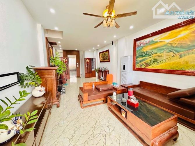 BÁN NHÀ LA KHÊ HÀ ĐÔNG, PHÂN LÔ Ô TÔ TRÁNH, VỈA HÈ, THANG MÁY, DT: 60M2, GIÁ 15,8 TỶ