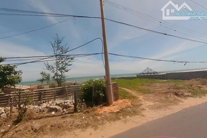 Bán 536m2 đất Mặt Tiền đường Lạc Long Quân xã Tiến Thành, Phan Thiết