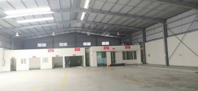 Cho thuê kho xưởng 61 Đức Giang- Long Biên. DT: 300m2 và 1500m2  Đặc điểm:  Kho xưởng nằm - 2