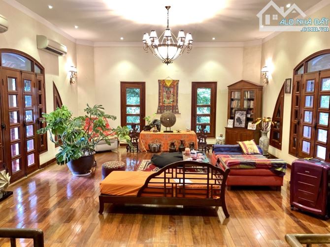 Bán biệt thự triệu đô siêu vip, 691m2, 3 tầng, mặt tiền 20m, Đẳng cấp nhất quận Tây Hồ - 11