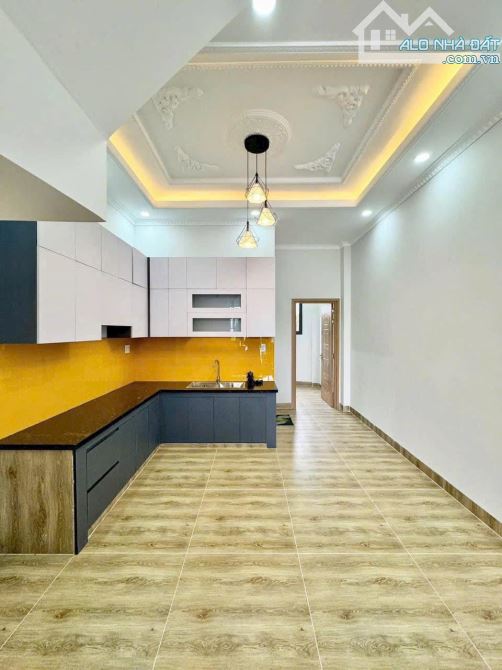 Nhà riêng 3 tầng ở đường Nguyễn Văn Tỏ, phường Long Bình Tân, Biên Hòa, Đồng Nai - 1