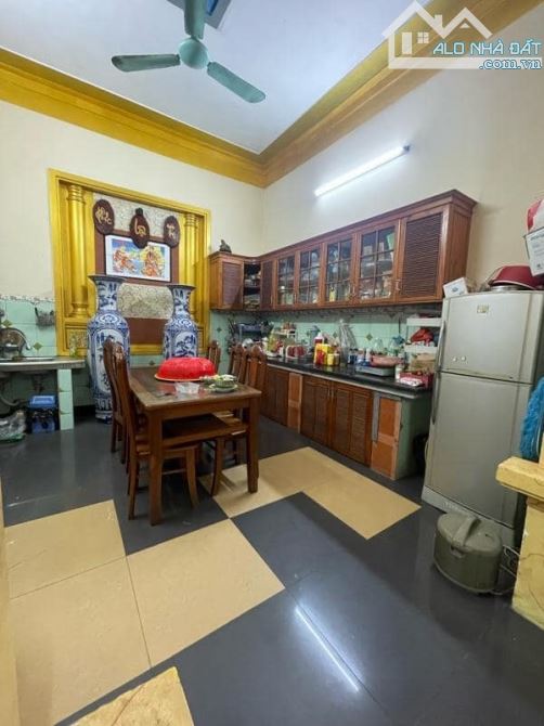 BÁN BIỆT THỰ THỊNH LIỆT LÔ GÓC . NHÀ XÂY QUÁ ĐẸP QUÁ CHẮC. QUÁ RẺ - 1