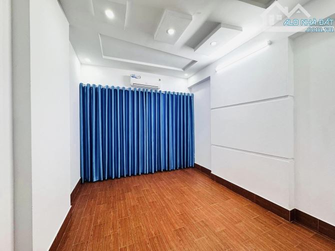 Bán nhà đệp ở ngay Bùi Xương Trạch Thanh Xuân. Sổ A4 31m, 4 tầng 3 ngủ MT3m4 Giá 5.7 tỷ - 3
