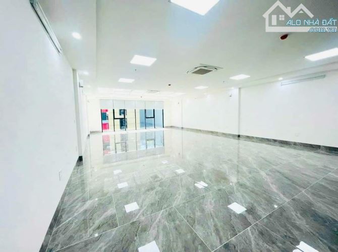 Bán gấp tòa nhà 9 tầng thang máy Thái Hà, 140m2 mặt tiền 7m, ô tô tránh, vỉa hè, 62.8 tỷ - 2