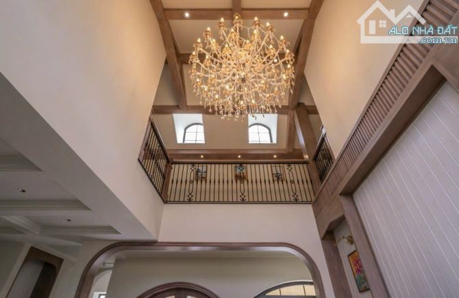 CĂN VILLA ĐẸP, SANG TRỌNG, VIEW ĐẬM CHẤT ĐÀ LẠT PHƯỜNG 7 - 2