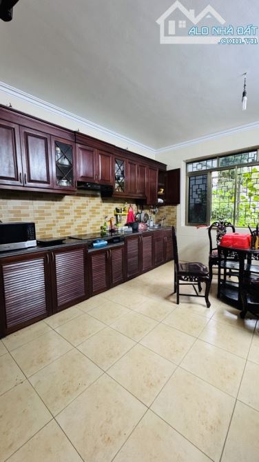 Mặt phố Đông Ngạc 50m2 5 Tầng 10.5 Tỷ - 2