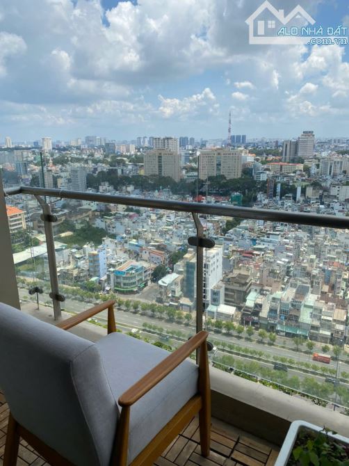 Cho thuê chung cư GOLD VIEW - 133m2 3pn3wc 2 ban công - Full nội thất - 2