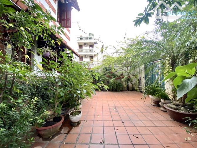 Bán biệt thự triệu đô siêu vip, 691m2, 3 tầng, mặt tiền 20m, Đẳng cấp nhất quận Tây Hồ - 3