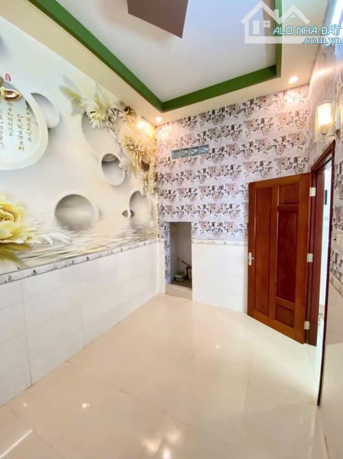 Nhà 2 lầu trung tâm phù hợp ở làm văn phòng, spa - 3