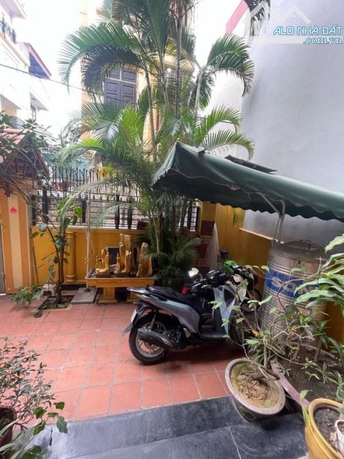 BÁN BIỆT THỰ THỊNH LIỆT LÔ GÓC . NHÀ XÂY QUÁ ĐẸP QUÁ CHẮC. QUÁ RẺ - 3