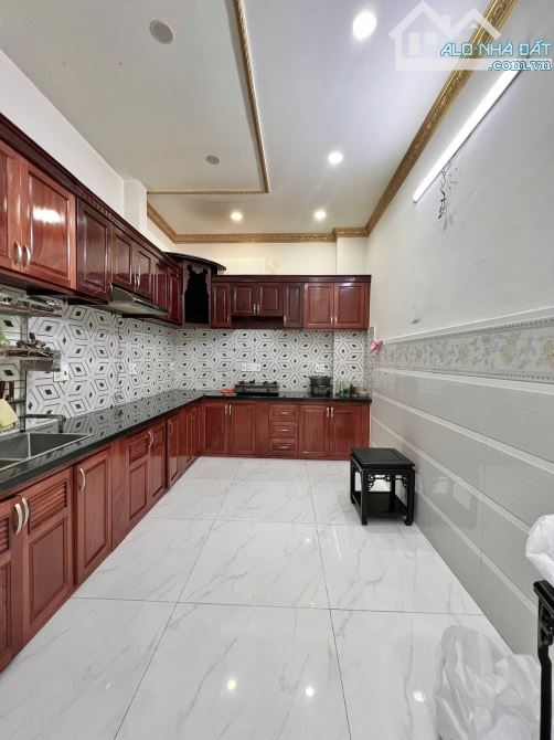 Nguyễn Nhữ Lãm, khu phố ăn Tân Phú HXH TRÁNH - NHÀ MỚI ĐẸP - (4.2x20) SỔ NỞ HẬU - 11.2 tỷ - 3