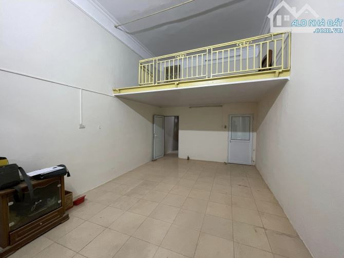 BÁN NHÀ MẶT NGÕ 2 THOÁNG TRƯỚC SAU 7,5 TỶ 48m 3 TẦNG MT 4,2m Ô TÔ ĐỖ AN DƯƠNG TÂY HỒ - 2