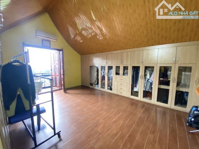 Bán biệt thự triệu đô siêu vip, 691m2, 3 tầng, mặt tiền 20m, Đẳng cấp nhất quận Tây Hồ - 4