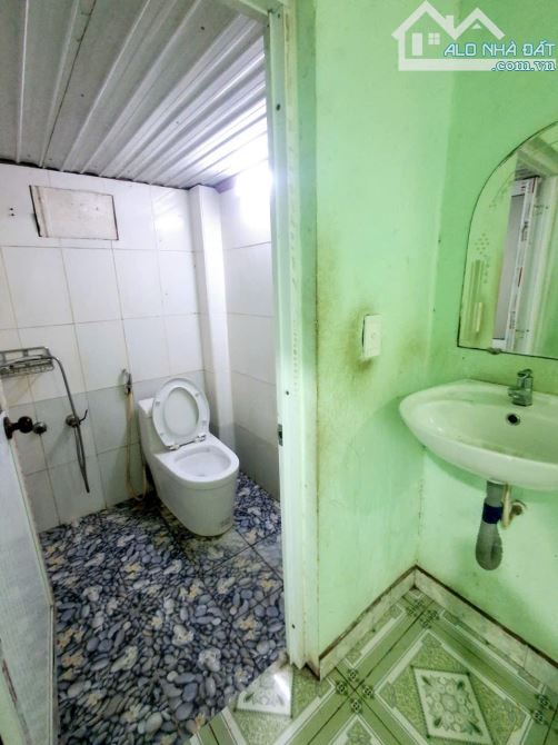 Bán nhà sổ riêng giá rẻ 1ty6 phường Tân Hiệp - 4