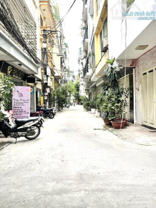 Bán nhà Đống Đa -mặt ngõ phố Xã Đàn - Ôtô - S36m2 5 tầng 3 ngủ mắt tiền 4.5m - 5