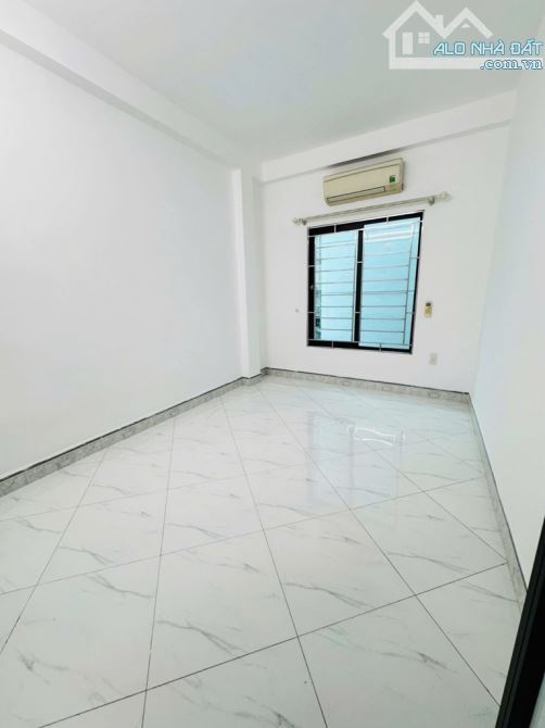 Cực Hiếm. Nhà Đẹp, Đông Ngạc ở ngay 30m2, 4 tầng, 5.25tỷ - 5