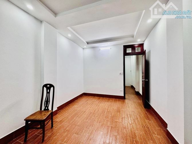 Bán nhà đệp ở ngay Bùi Xương Trạch Thanh Xuân. Sổ A4 31m, 4 tầng 3 ngủ MT3m4 Giá 5.7 tỷ - 10