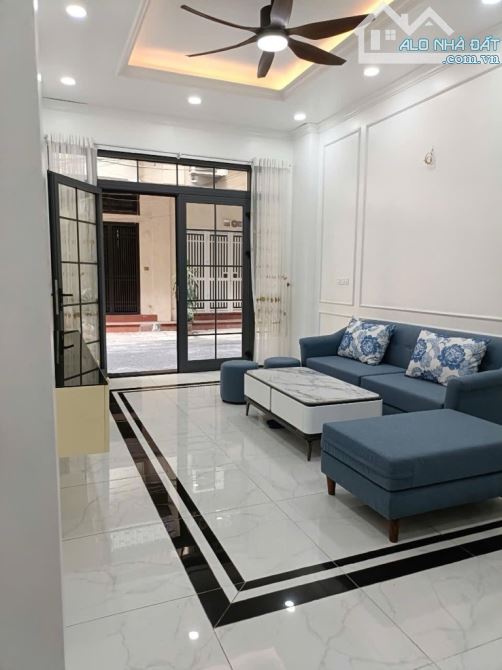 Bán nhà View mặt hồ , ôtô tránh kinh doanh , 85m² , mt 8,2m , nhà 3 tầng giá chào 15 tỷ . - 6