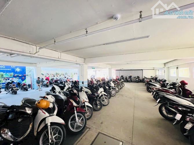 Bán toà nhà hàm cá mập mặt đường Ngô Gia Tự, Hải An DT: 1000m MT: 17m Giá: 120 tỷ - 7