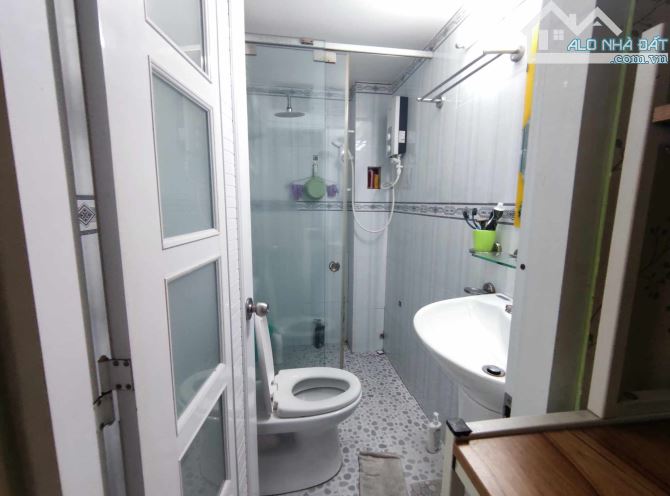 Bán Nhà Mặt Tiền Thị Trấn Hóc Môn - 64m2,Sổ Vuông Đẹp - Giá Rẻ! - 7