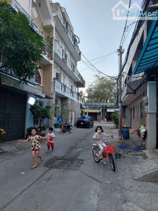 HXH Luỹ Bán Bích - trệt 2 lầu ST - ngộp bank - bán nhanh trong 2 tuần trước khi bank lấy - 7