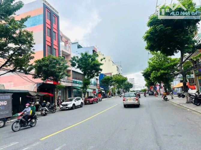 chủ bán lô góc mặt tiền đường Nguyễn Văn Thoại.kinh Doanh sầm uất ngủ hành Sơn Đà N