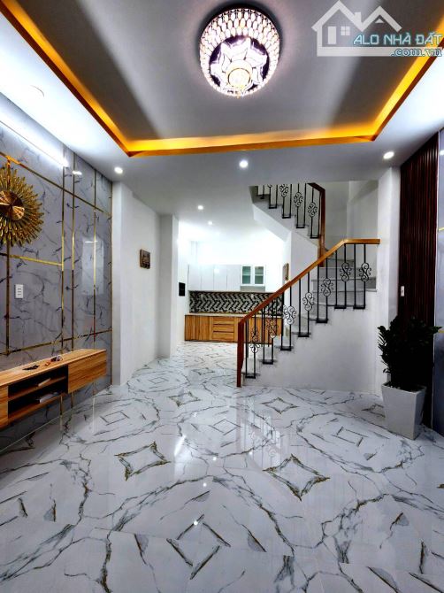 Nhà bán cực đẹp, giá cực sốc. Tọa lạc đường An Dương Vương, Quận 6( nhỉnh 5 tỷ)