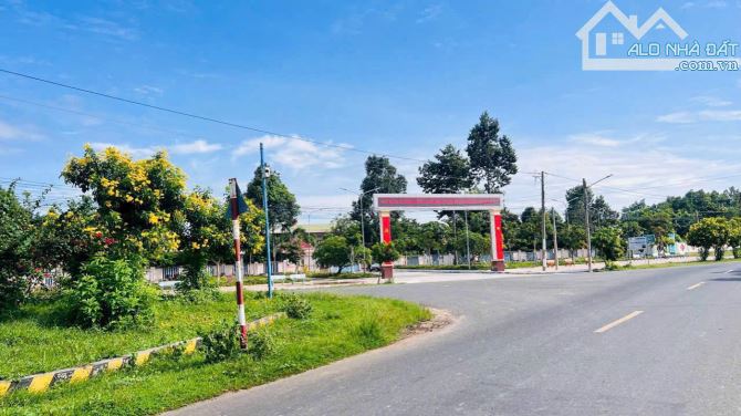 2138m2 (57x41m) Ngay UBND Long Mỹ. cách bãi tắm biển 2km