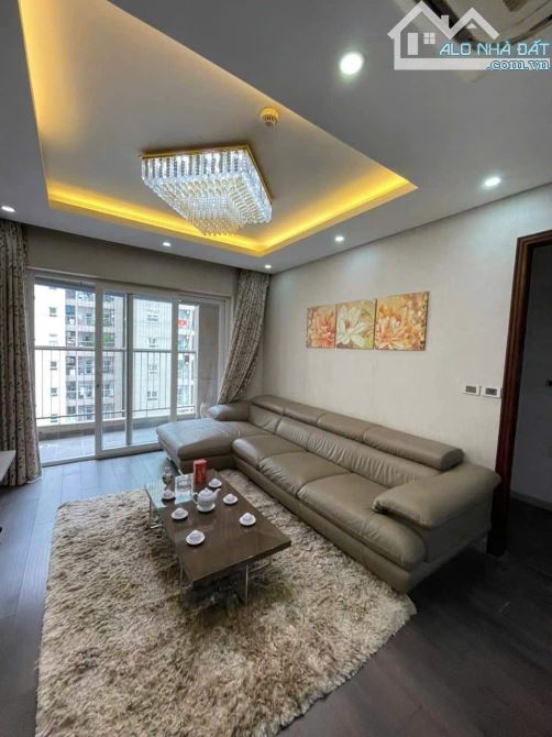 Cho thuê căn hộ chung cư 120m2 3PN2WC tại Golden Palace , Nam Từ Liêm, Hà Nội.