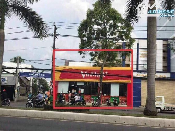 BÁN NHÀ GỐC 2 MẶT TIỀN ĐƯỜNG 3 THÁNG 2 ( NGANG GẦN  11M)