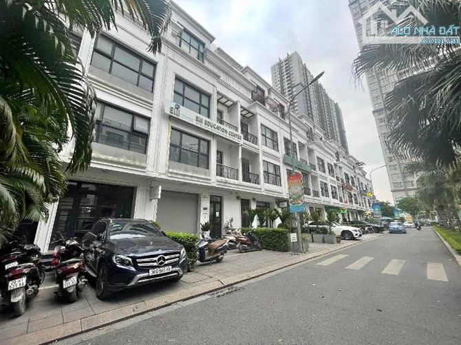 Phân lô ô tô tránh, kinh doanh phố Phạm Tuấn Tài, Cầu Giấy, 75m2, MT 5.8m giá chỉ 19 tỷ