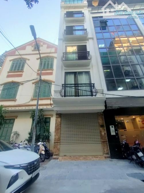 Bán nhà gần ngõ 20 Trần Kim Xuyến, Cầu Giấy, 50m2 thang máy, ôtô ngõ thông kinh doanh 21tỷ