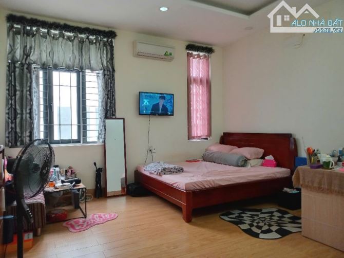 🌺💥 Siêu hiếm bán nhà Nguyễn Thị Tần, quận 8, 4 tầng btct, 55m2, nhỉnh 4 tỷ, Shr