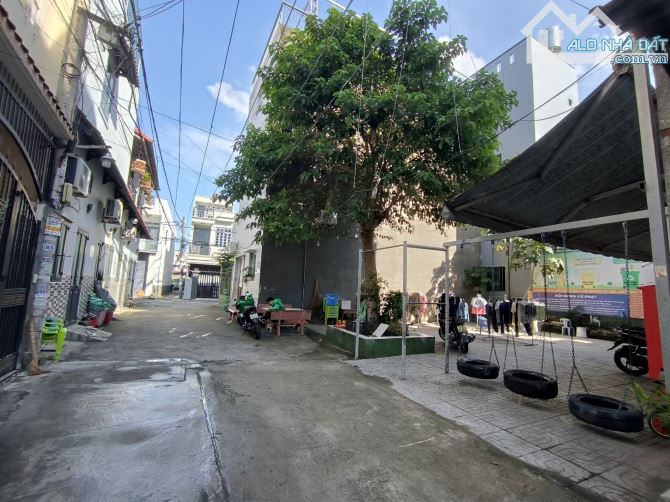 GẤP BÁN NHÀ NGUYỄN VĂN QUÁ 70M NỞ HẬU ,HẺM XE TẢI TRÁNH KHU VỰC TIỆN ÍCH BỦA VAY CHỈ 5TY2