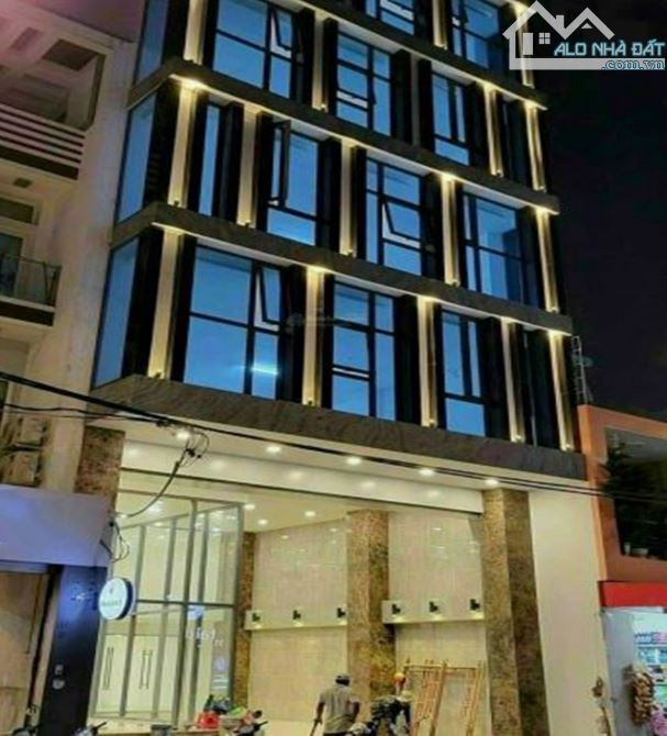 Bán Tòa Văn Phòng Mặt Phố Võng Thị, Tây Hồ DT 265m2, 9T, MT 8.9m. Giá Cực Rẻ