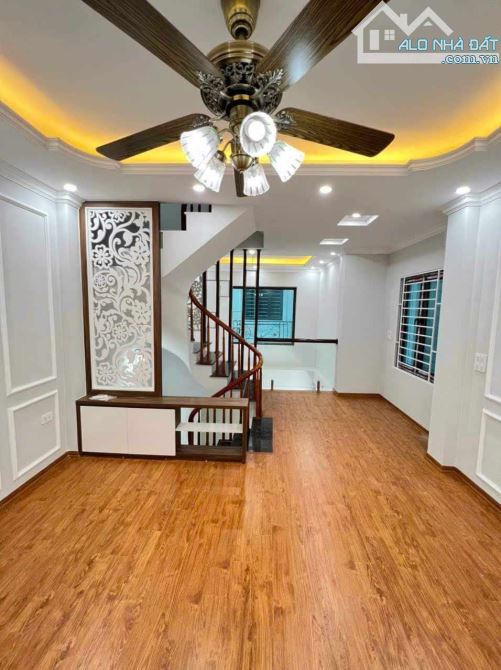Nhà Sơn Đông 38M 5 Tầng, 5 phòng, ô tô đỗ gần nhỉnh 4 tỷ - 1