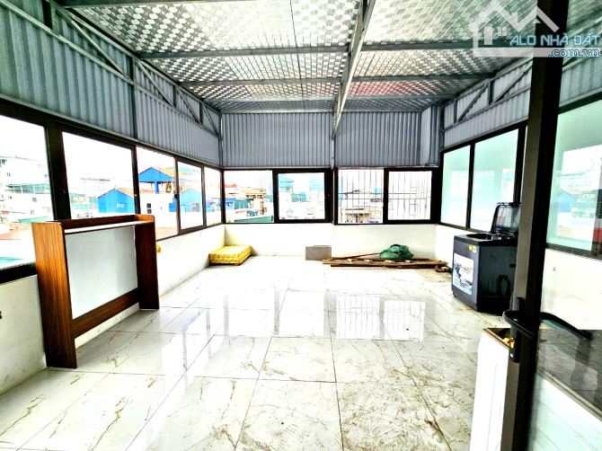 Lô Góc, Ô tô Tránh, có bãi ô tô, Phố Pháo Đài Láng, Đống Đa. Dt: 71m2. 10PN. Giá: 16,8 Tỷ - 1