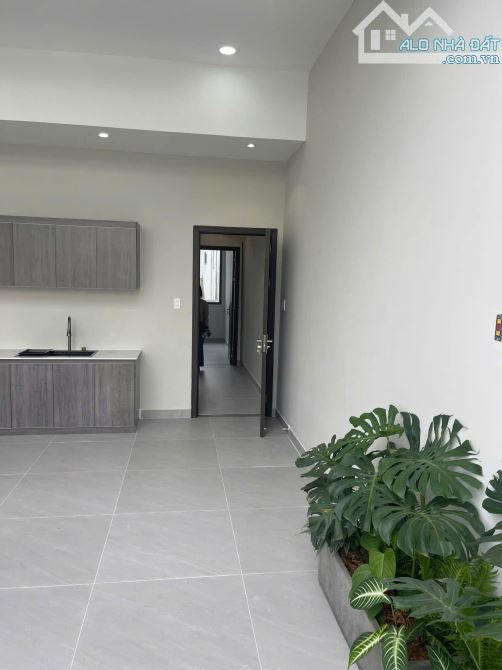Bán nhà MT đường Lê Thị Riêng Q.1 - 4x16m - 4 tầng - HĐT 60tr/tháng giá chỉ 33 tỷl. - 1