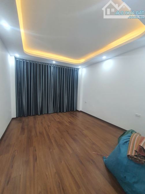 Bán nhà Ỷ La Dương Nội, 30m2, 5 tầng, dân Xây full nội thất, ngõ rộng, ở ngay, nhỉnh 5 tỷ - 1