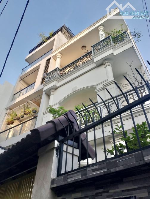 Thành Thái. Q10. 70m2. Ngang lớn. Nở hậu. 5 tầng có 12P vừa ở vừa có dòng tiền. Chỉ 16 tỷ - 1