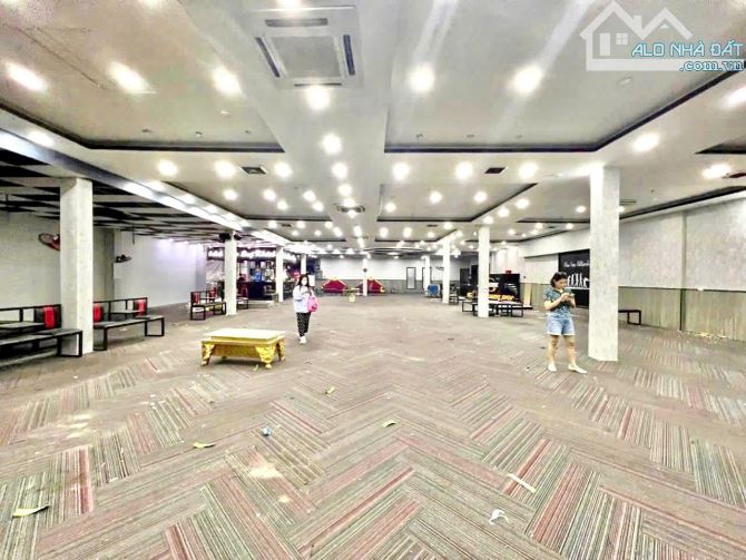 Cho thuê nhà mặt phố tại Đường Đồng Nai, Quận 10,  Hồ Chí Minh diện tích 600m2  giá 350Tr - 1