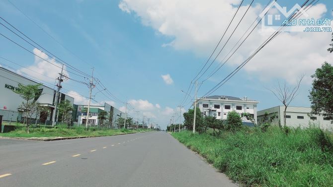 Bán Đất 8500m2 Trong Khu Công Nghiệp Hố Nai 3, Trảng Bom, Đồng Nai - 1