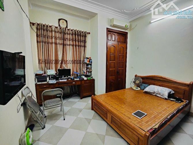 Bán nhà phố Quang Trung, La Khê, Hà Đông, DT 40m2, 4 tầng, giá hơn 7 tỷ, 30m ra phố. - 2