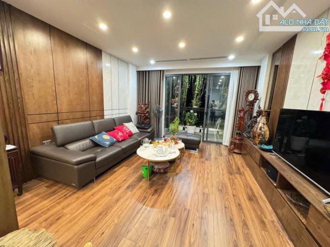 bán nhà phố Trịnh Đình Cửu 50m trước nhà 2 ô tô tránh nhau giá 11 tỷ, quá đẹp khi mua ở ha - 2