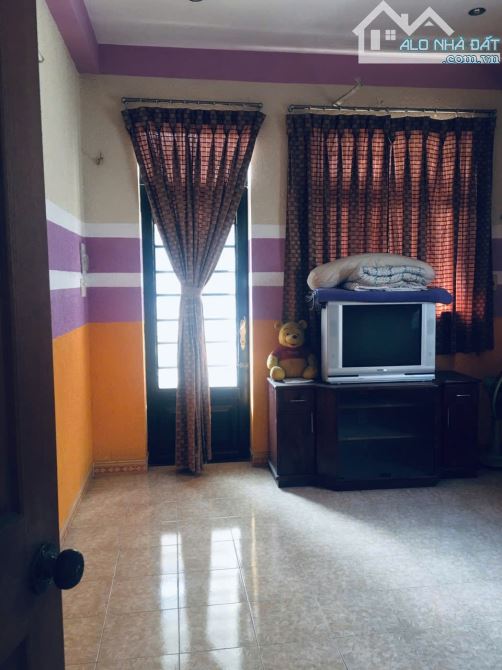 Bán nhà Dương Bá Trạc Quận 8,42m2 ,4 tầng ,4PN,chỉ 6.5 tỷ, gần mặt tiền đường, - 2