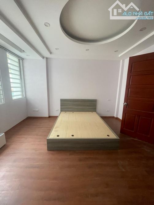 Bán Nhà Cầu Giấy DT 50M 5 Tầng Mặt Tiền Rộng Căn Góc Thoáng Sáng Ngõ Oto Tránh Chỉ 17 Tỷ - 2