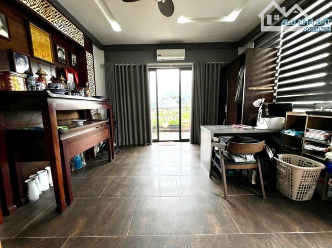 ÂU CƠ , THANG MÁY ,TOÀ APARTMENT DÒNG TIỀN . - 2