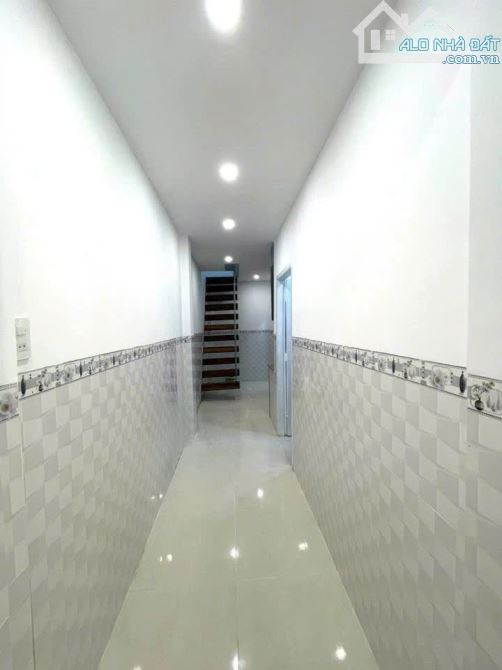 Nhà Ngộp Giá Rẻ ở Tân hiệp,Hóc Môn (70m2 ) SHR giá chỉ 730 triệu - 3